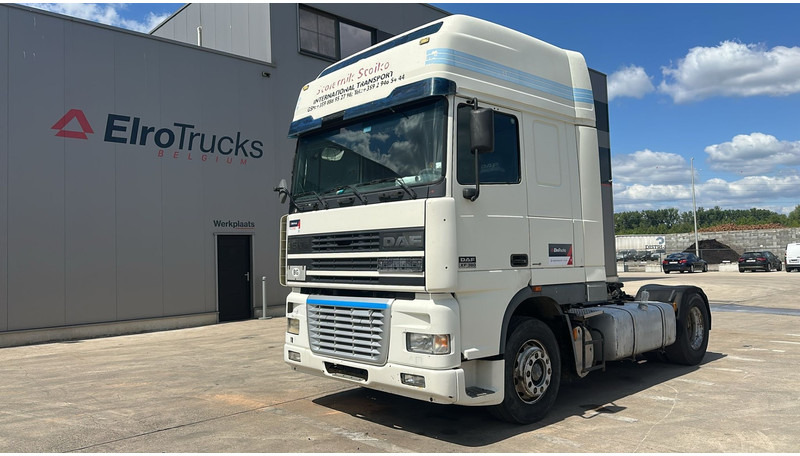 DAF 95 XF 380 (BOITE MANUELLE / EURO 3 / MANUAL GEARBOX / TRES BONNE ETAT) - Tractor head: gambar 1 DAF 95 XF 380 (BOITE MANUELLE / EURO 3 / MANUAL GEARBOX / TRES BONNE ETAT) - Tractor head: gambar 1