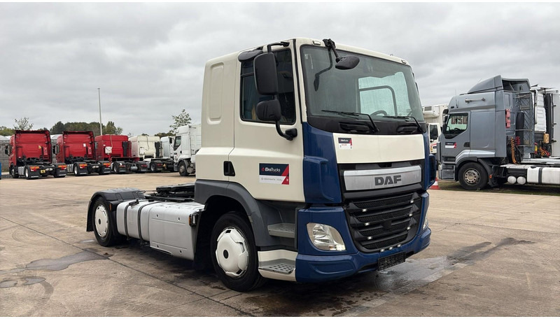 DAF CF 440 (CLEAN TRUCK / TRES PROPRE / BONNE ETAT / GOOD CONDITION) - Tractor head: gambar 2 DAF CF 440 (CLEAN TRUCK / TRES PROPRE / BONNE ETAT / GOOD CONDITION) - Tractor head: gambar 2