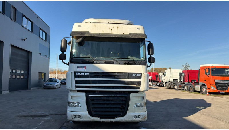 DAF XF 105.460 (BOITE MANUELLE / MANUAL GEARBOX) - Tractor head: gambar 2 DAF XF 105.460 (BOITE MANUELLE / MANUAL GEARBOX) - Tractor head: gambar 2