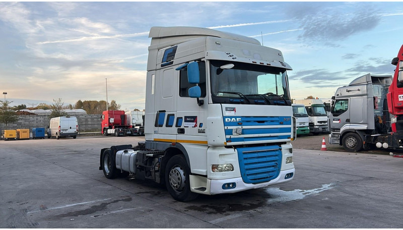 DAF XF 105.460 (BOITE MANUELLE / MANUAL GEARBOX) - Tractor head: gambar 3 DAF XF 105.460 (BOITE MANUELLE / MANUAL GEARBOX) - Tractor head: gambar 3