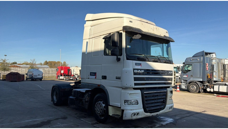 DAF XF 105.460 (BOITE MANUELLE / MANUAL GEARBOX) - Tractor head: gambar 3 DAF XF 105.460 (BOITE MANUELLE / MANUAL GEARBOX) - Tractor head: gambar 3