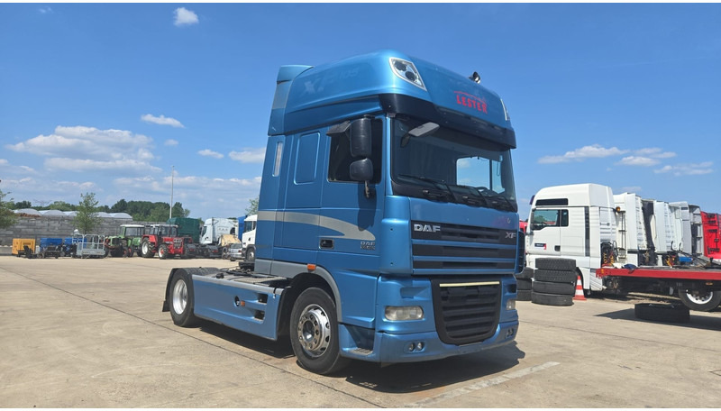 DAF XF 105.460 (BOITE MANUELLE / MANUAL GEARBOX / PARFAIT ETAT / TRES PROPRE) - Tractor head: gambar 3 DAF XF 105.460 (BOITE MANUELLE / MANUAL GEARBOX / PARFAIT ETAT / TRES PROPRE) - Tractor head: gambar 3