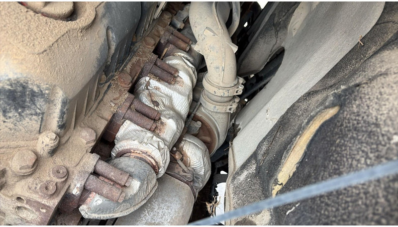 Tractor head DAF XF 105.460 (GOOD CONDITION / BONNE ETAT): gambar 16 Tractor head DAF XF 105.460 (GOOD CONDITION / BONNE ETAT): gambar 16