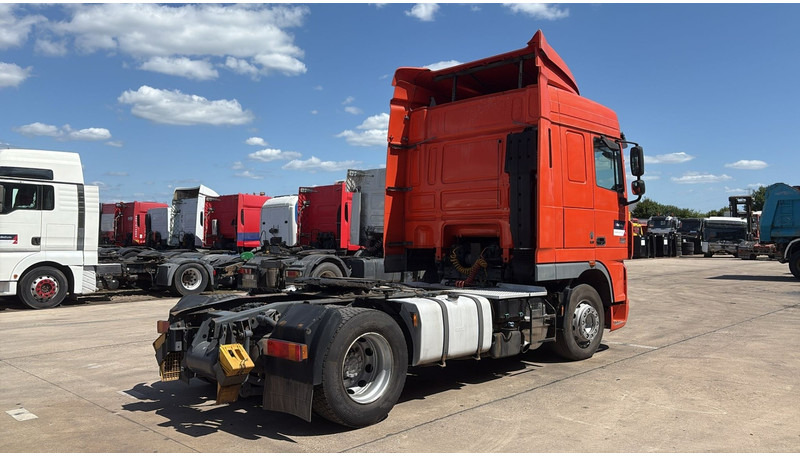 DAF XF 105.460 (MANUAL GEARBOX / BOITE MANUELLE) - Tractor head: gambar 5 DAF XF 105.460 (MANUAL GEARBOX / BOITE MANUELLE) - Tractor head: gambar 5