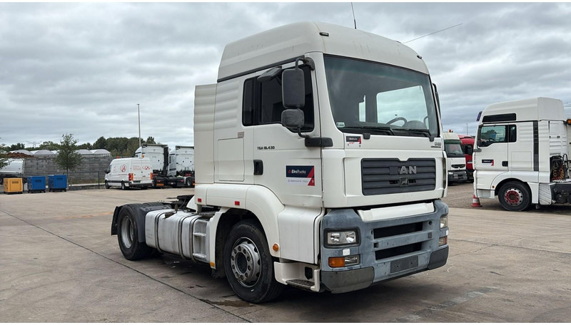 MAN TGA 18.430 (PTO / POMPE HYDRAULIQUE / MANUAL GEARBOX / BOITE MANUELLE / HYDRAULIC PUMP) - Tractor head: gambar 2 MAN TGA 18.430 (PTO / POMPE HYDRAULIQUE / MANUAL GEARBOX / BOITE MANUELLE / HYDRAULIC PUMP) - Tractor head: gambar 2