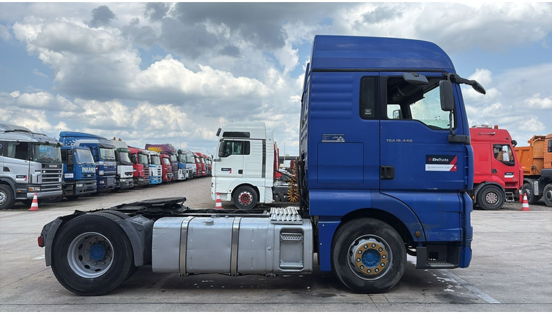 MAN TGA 18.440 (BOITE MANUELLE / MANUAL GEARBOX) - Tractor head: gambar 5 MAN TGA 18.440 (BOITE MANUELLE / MANUAL GEARBOX) - Tractor head: gambar 5