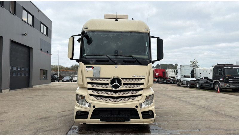 Mercedes-Benz Actros 1845 (PTO / PERFECT CONDITION / POMPE HYDRAULIQUE) - Tractor head: gambar 3 Mercedes-Benz Actros 1845 (PTO / PERFECT CONDITION / POMPE HYDRAULIQUE) - Tractor head: gambar 3