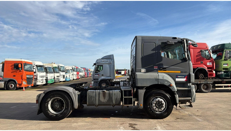Mercedes-Benz Axor 1940 (BOITE MANUELLE / GRAND PONT / PTO / MANUAL GEARBOX / BIG AXLE) - Tractor head: gambar 4 Mercedes-Benz Axor 1940 (BOITE MANUELLE / GRAND PONT / PTO / MANUAL GEARBOX / BIG AXLE) - Tractor head: gambar 4