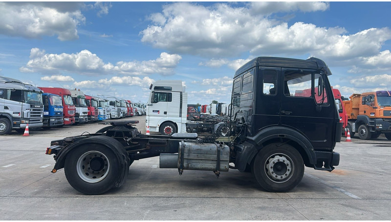 Mercedes-Benz SK 1628 (LAMES / BOITE MANUELLE / V8 / MANUAL PUMP / STEEL SUSP.) - Tractor head: gambar 4 Mercedes-Benz SK 1628 (LAMES / BOITE MANUELLE / V8 / MANUAL PUMP / STEEL SUSP.) - Tractor head: gambar 4