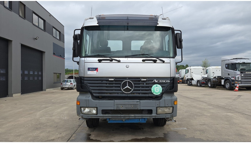 Mercedes-Benz actros 2643 (184.000 KM !! / EPS / 6X4 / TRACTEUR ORIGINAL / 3 PEDALES / GRAND PONT / PARFAIT ETAT) - Tractor head: gambar 2 Mercedes-Benz actros 2643 (184.000 KM !! / EPS / 6X4 / TRACTEUR ORIGINAL / 3 PEDALES / GRAND PONT / PARFAIT ETAT) - Tractor head: gambar 2