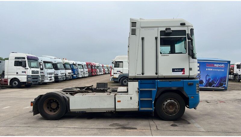 Renault AE 440 Magnum E-tech (POUR PIECES / PROBLEM MOTEUR) - Tractor head: gambar 3 Renault AE 440 Magnum E-tech (POUR PIECES / PROBLEM MOTEUR) - Tractor head: gambar 3