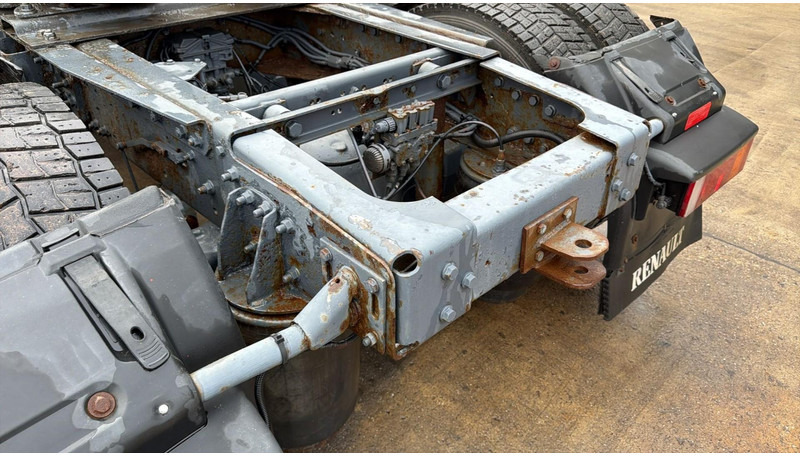 Renault Premium 370 (BOITE MANUELLE / PARFAIT ETAT / MANUAL GEARBOX) - Tractor head: gambar 4 Renault Premium 370 (BOITE MANUELLE / PARFAIT ETAT / MANUAL GEARBOX) - Tractor head: gambar 4