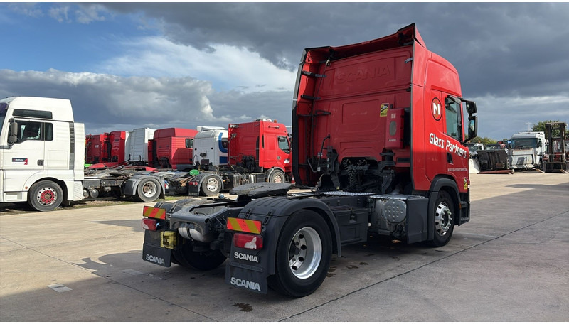 Scania G 450 (PERFECT CONDITION / RETARDER / FULL SPOILERS) - Tractor head: gambar 4 Scania G 450 (PERFECT CONDITION / RETARDER / FULL SPOILERS) - Tractor head: gambar 4