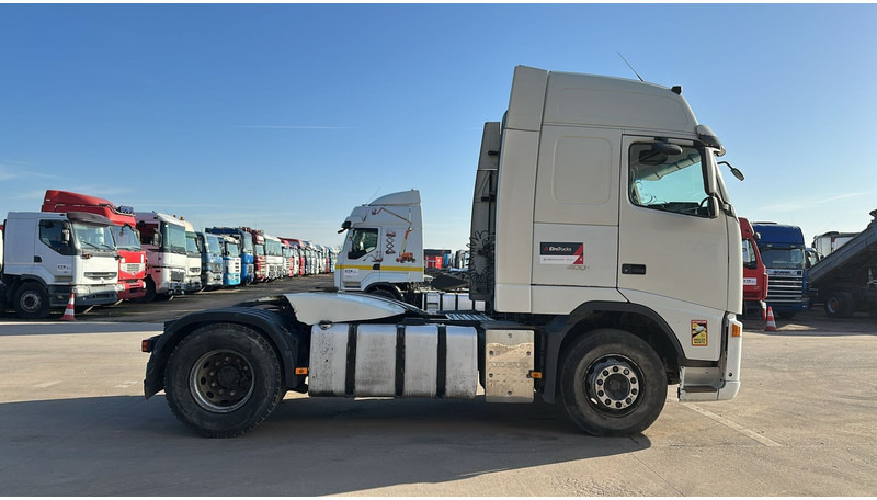 Volvo FH 400 (MANUAL GEARBOX / BOITE MANUELLE / CLEAN CHASSIS / EURO 5) - Tractor head: gambar 4 Volvo FH 400 (MANUAL GEARBOX / BOITE MANUELLE / CLEAN CHASSIS / EURO 5) - Tractor head: gambar 4