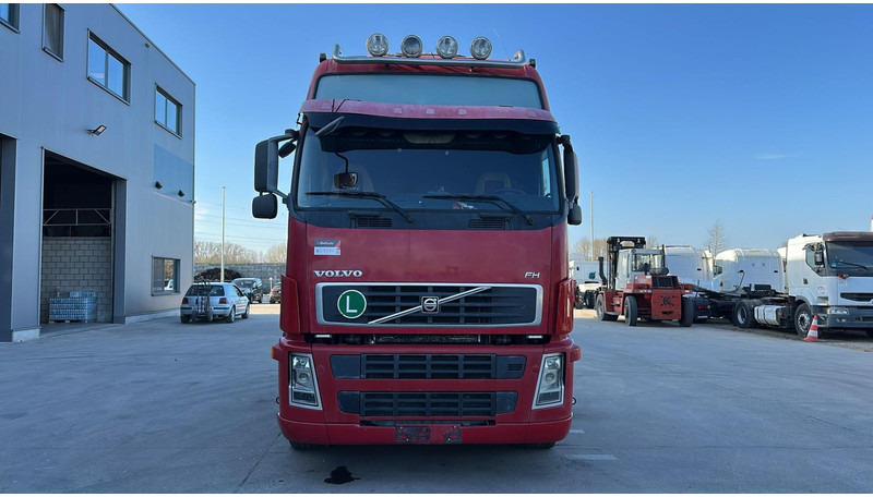 Volvo FH 400 (MANUAL GEARBOX / EURO 5 / BOITE MANUELLE) - Tractor head: gambar 2 Volvo FH 400 (MANUAL GEARBOX / EURO 5 / BOITE MANUELLE) - Tractor head: gambar 2