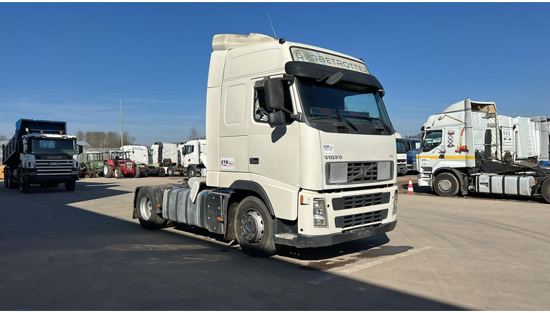 Volvo FH 440 (GOOD CONDITION / BONNE ETAT) - Tractor head: gambar 3 Volvo FH 440 (GOOD CONDITION / BONNE ETAT) - Tractor head: gambar 3