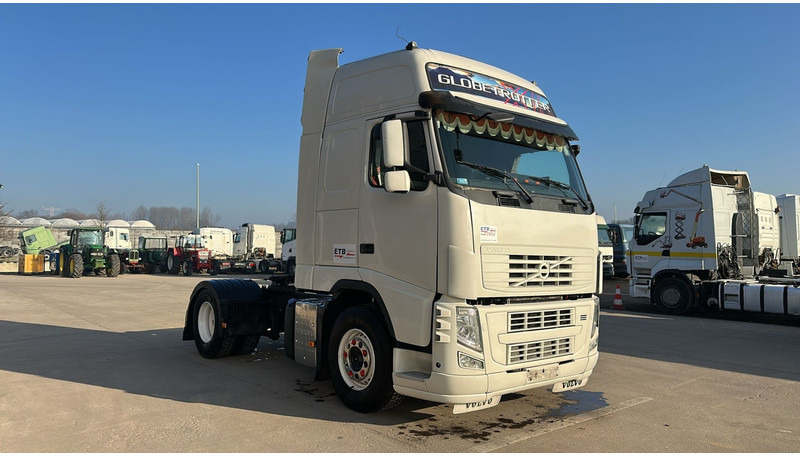 Volvo FH 460 (MANUAL GEARBOX / VERY CLEAN !!! / GOOD TYRES / TOP CONDITION) - Tractor head: gambar 3 Volvo FH 460 (MANUAL GEARBOX / VERY CLEAN !!! / GOOD TYRES / TOP CONDITION) - Tractor head: gambar 3