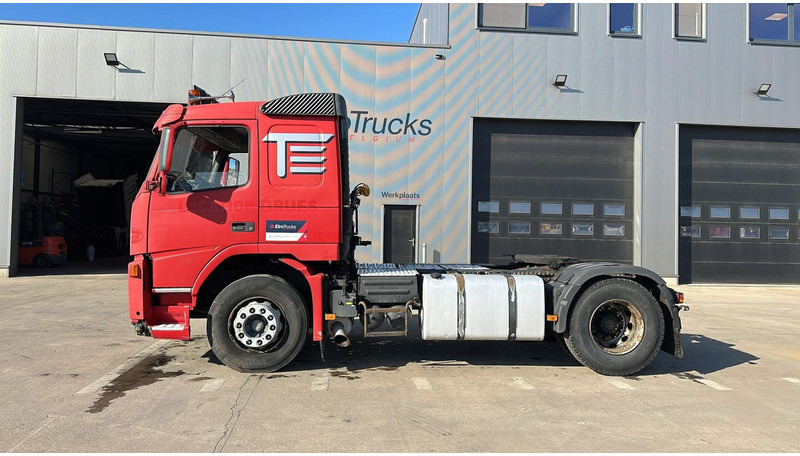 Volvo FM 340 (BELGIAN TRUCK / PERFECT CONDITION / GOOD TYRES / 460.000 KM) - Tractor head: gambar 4 Volvo FM 340 (BELGIAN TRUCK / PERFECT CONDITION / GOOD TYRES / 460.000 KM) - Tractor head: gambar 4