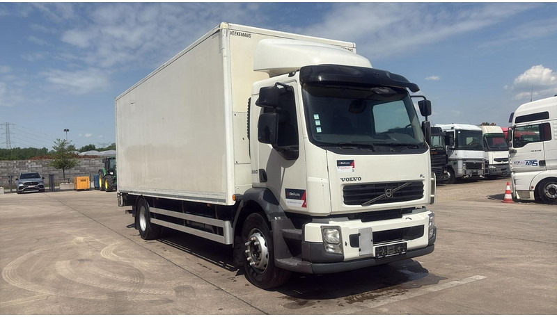 Volvo FL 260 (LIFT 2000 KG / PERFECT BELGIAN TRUCK / 18 TON / EURO 5) - Truk box: gambar 3 Volvo FL 260 (LIFT 2000 KG / PERFECT BELGIAN TRUCK / 18 TON / EURO 5) - Truk box: gambar 3