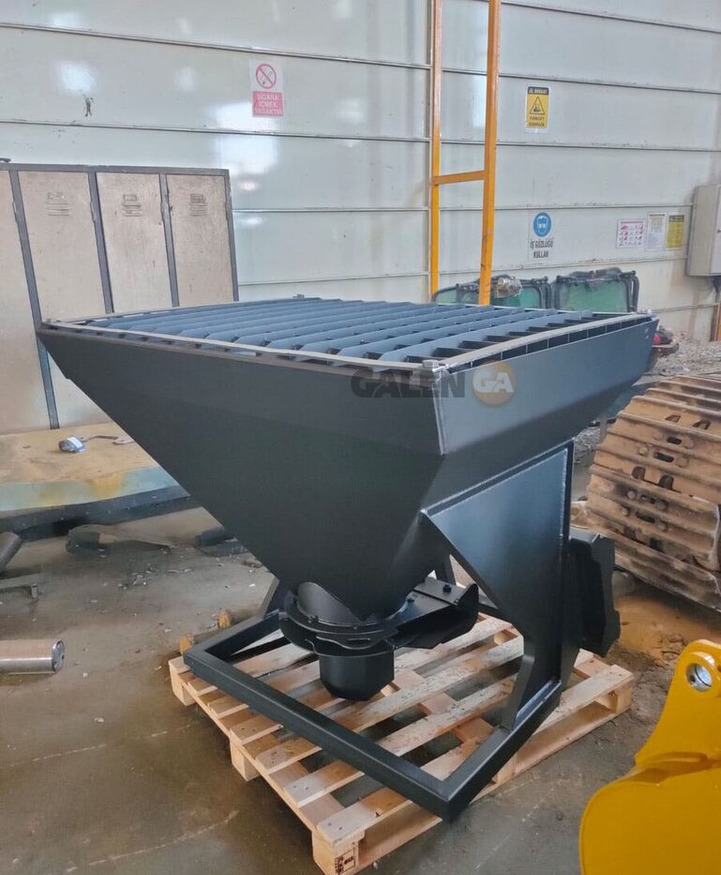 Bobcat Salt/Sand Spreader - Penyebar pasir/ Garam: gambar 1 Bobcat Salt/Sand Spreader - Penyebar pasir/ Garam: gambar 1