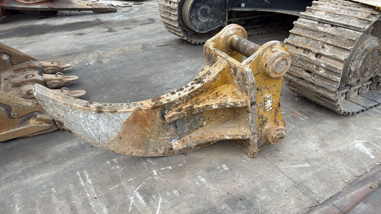 CATERPILLAR 336 Ripper from STOCK - Ripper untuk Ekskavator perayap: gambar 1 CATERPILLAR 336 Ripper from STOCK - Ripper untuk Ekskavator perayap: gambar 1