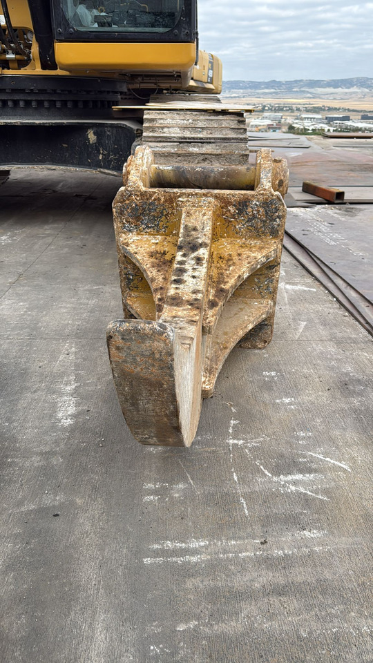 CATERPILLAR 336 Ripper from STOCK - Ripper untuk Ekskavator perayap: gambar 3 CATERPILLAR 336 Ripper from STOCK - Ripper untuk Ekskavator perayap: gambar 3