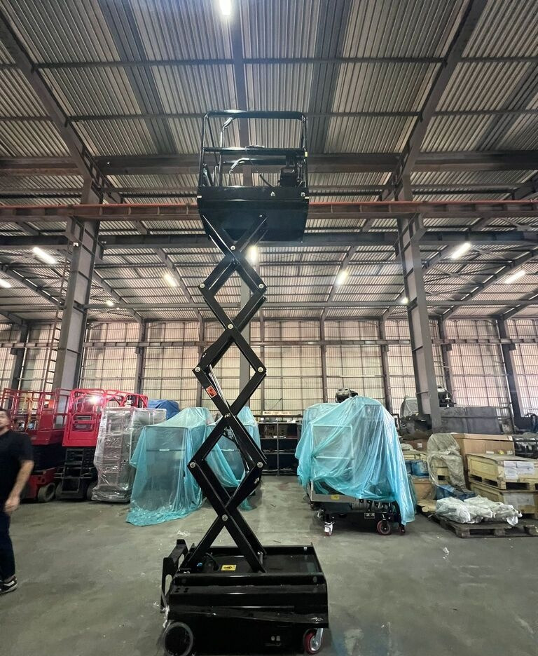 GALEN 4+2m Scissor Lift - Scissor lifts: gambar 2 GALEN 4+2m Scissor Lift - Scissor lifts: gambar 2