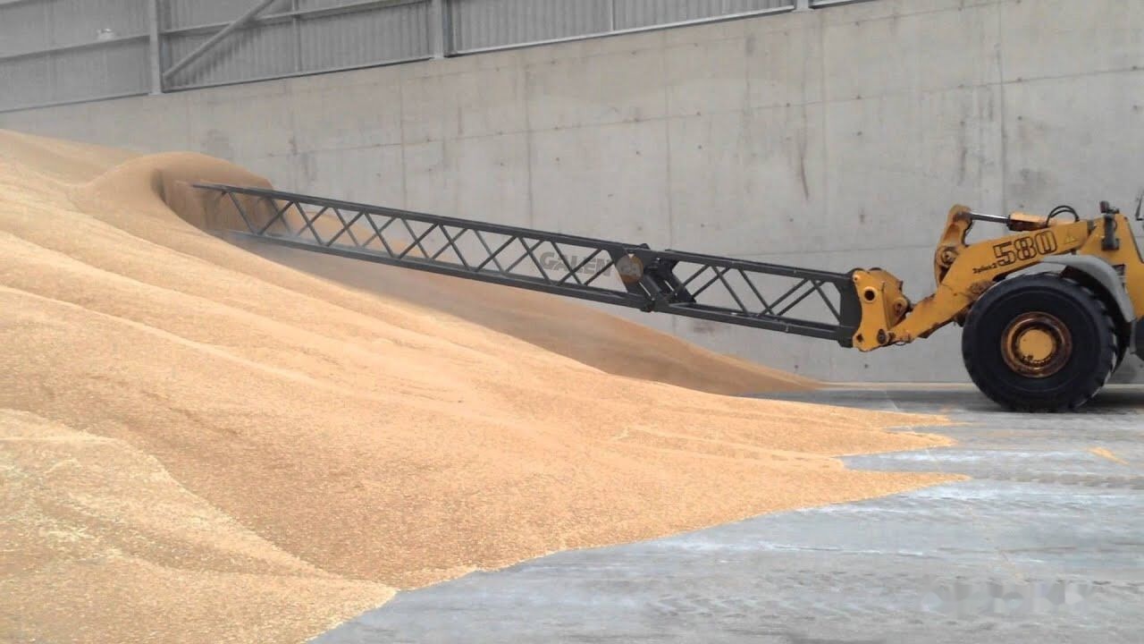 Galen GRAIN PUSHER - Peralatan pasca panen: gambar 3 Galen GRAIN PUSHER - Peralatan pasca panen: gambar 3