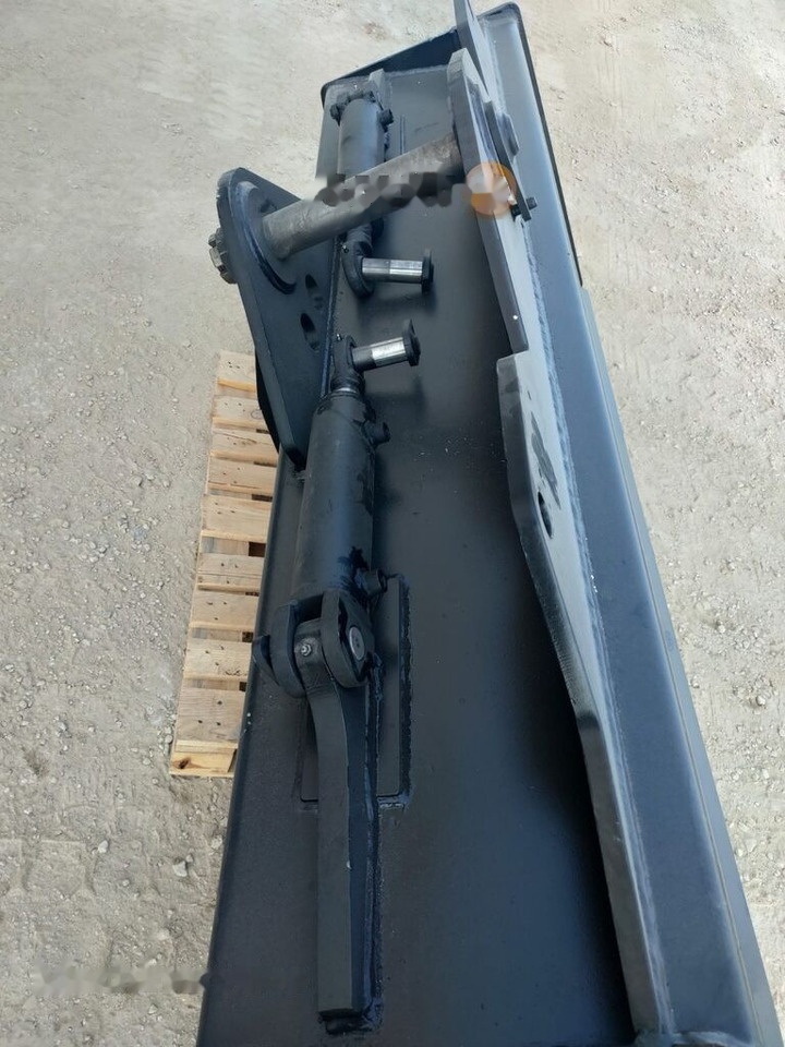 Galen OQ65 Tilt Bucket - Ember ekskavator: gambar 3 Galen OQ65 Tilt Bucket - Ember ekskavator: gambar 3