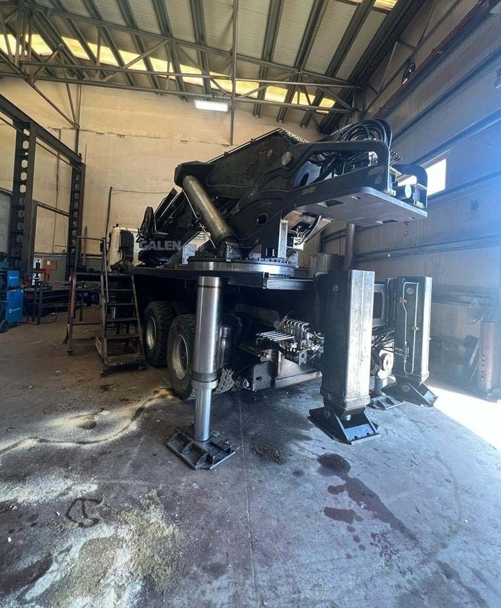 Derek baru New Knuckle Crane Boom: gambar 21