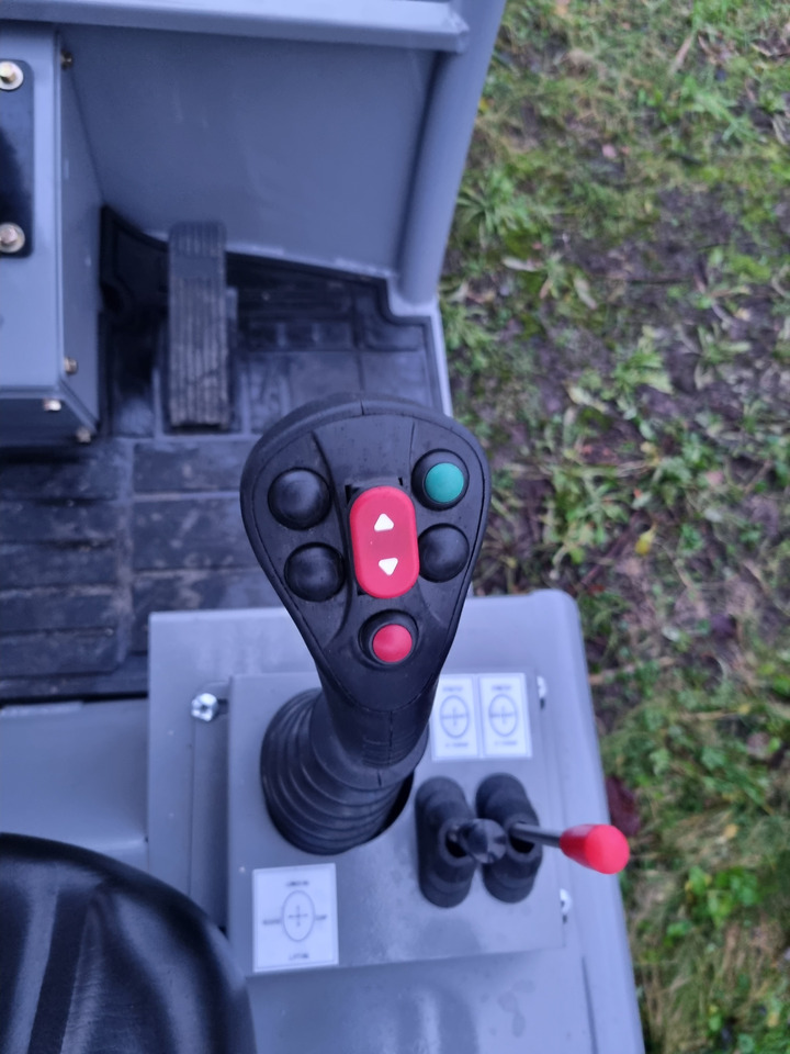 Wheel loader WCM L2110e E-Power: gambar 7