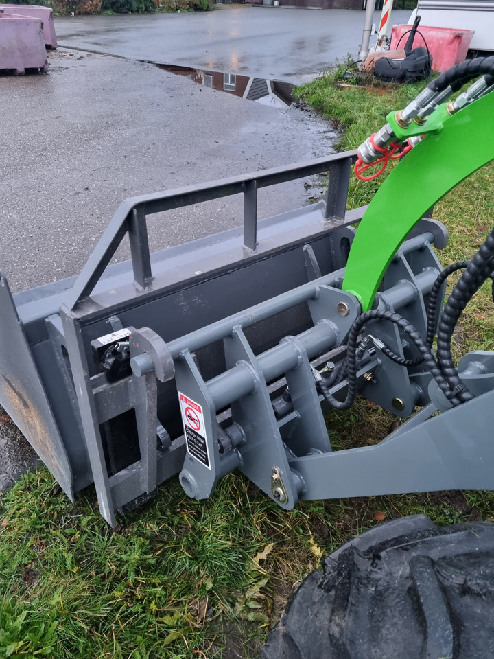 Wheel loader WCM L2110e E-Power: gambar 12