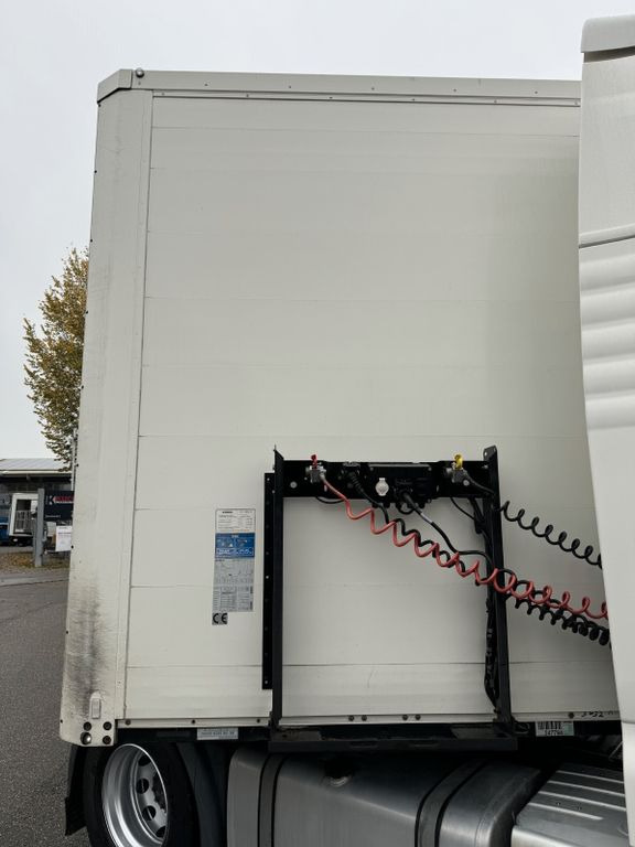 Kögel SKH24 Iso-Koffer PurFerro SAF Achsen Sehr gut - Semi-trailer kotak tertutup: gambar 4 Kögel SKH24 Iso-Koffer PurFerro SAF Achsen Sehr gut - Semi-trailer kotak tertutup: gambar 4