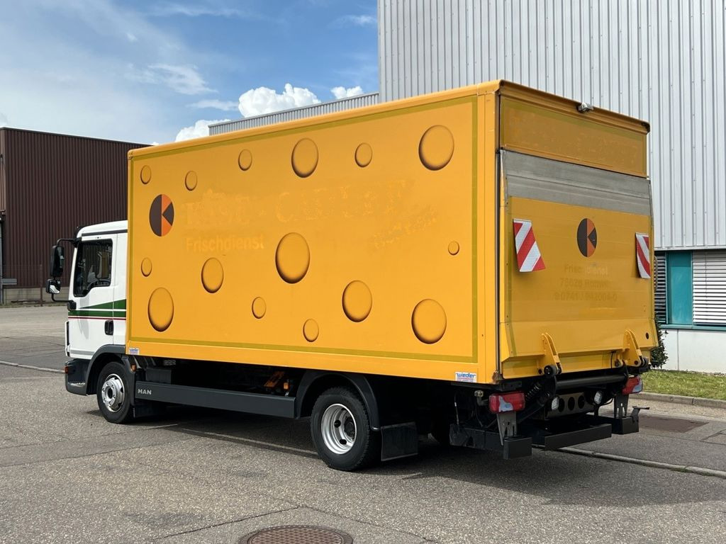 MAN TGL 8.220 Kühlkoffer 5,26m LBW Klima Luftgef. MAN TGL 8.220 Kühlkoffer 5,26m LBW Klima Luftgef. - Van berpendingin: gambar 5 MAN TGL 8.220 Kühlkoffer 5,26m LBW Klima Luftgef. MAN TGL 8.220 Kühlkoffer 5,26m LBW Klima Luftgef. - Van berpendingin: gambar 5