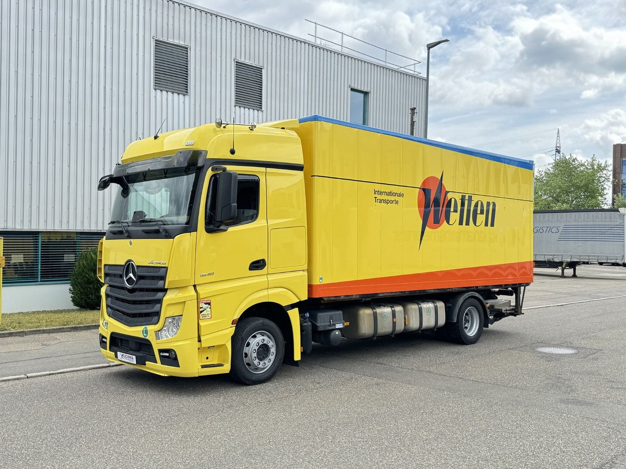 Mercedes-Benz Actros 1848 LL Gr.Haus AWL-Möbelkoffer uLBW - Truk box: gambar 2 Mercedes-Benz Actros 1848 LL Gr.Haus AWL-Möbelkoffer uLBW - Truk box: gambar 2