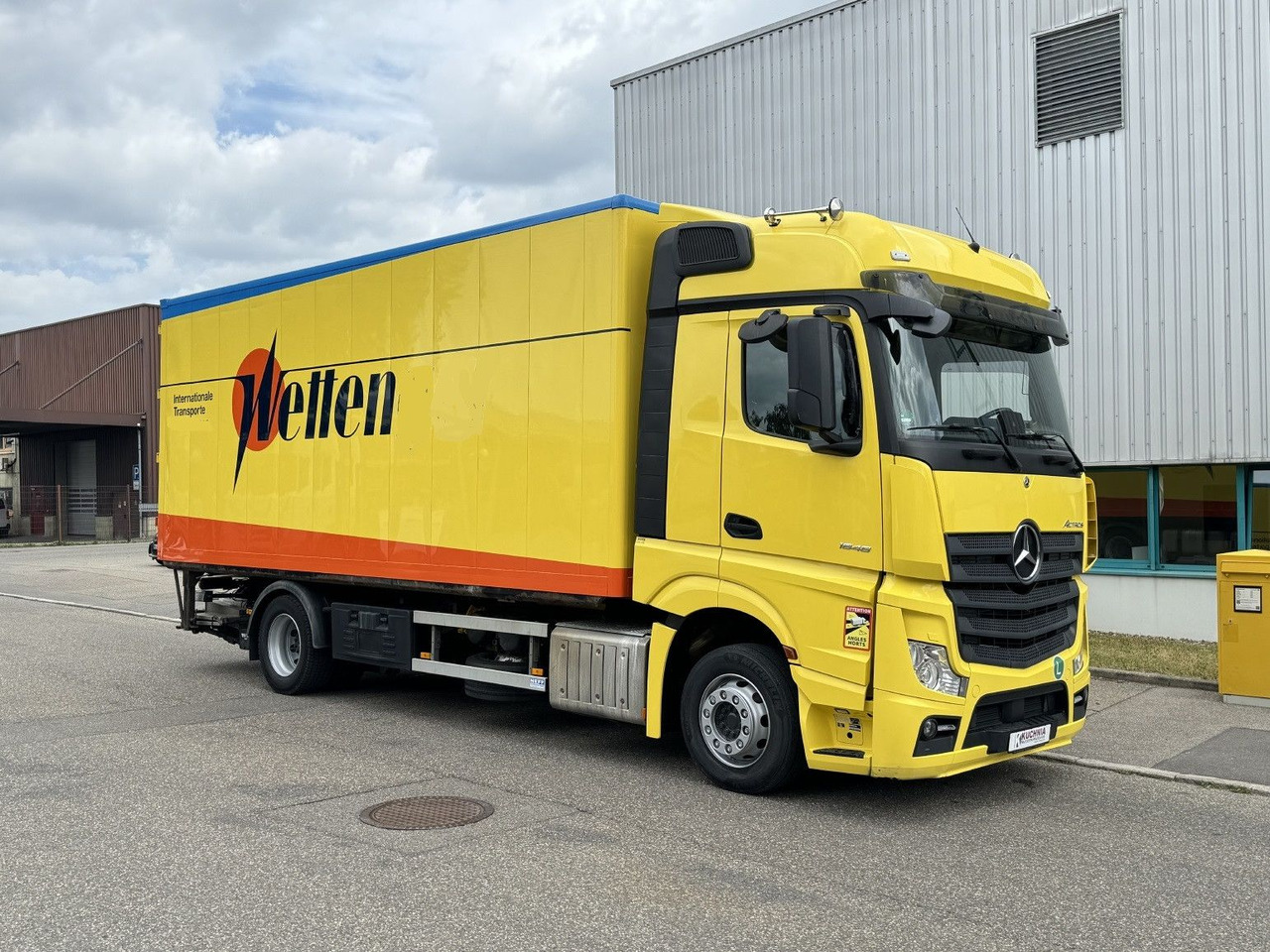 Mercedes-Benz Actros 1848 LL Gr.Haus AWL-Möbelkoffer uLBW - Truk box: gambar 4 Mercedes-Benz Actros 1848 LL Gr.Haus AWL-Möbelkoffer uLBW - Truk box: gambar 4