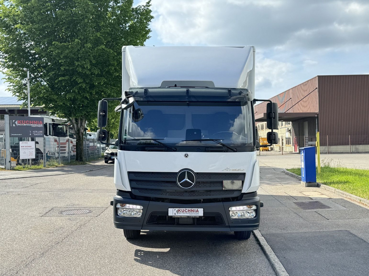 Mercedes-Benz Atego 1221 L Koffer 6,1m LBW AHK Klima TOP - Truk box: gambar 2 Mercedes-Benz Atego 1221 L Koffer 6,1m LBW AHK Klima TOP - Truk box: gambar 2