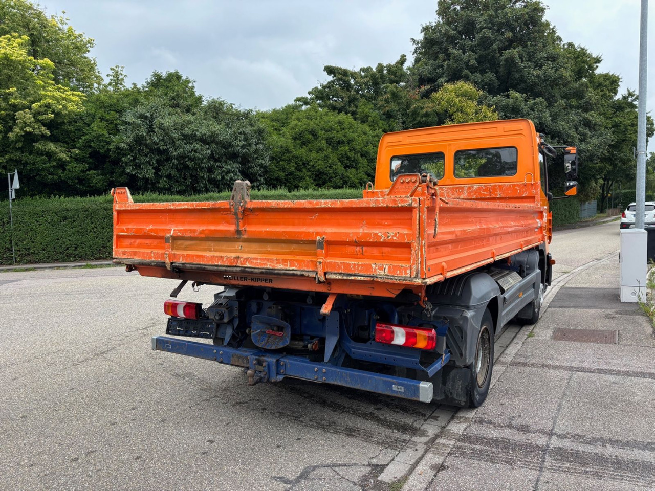 Mercedes-Benz Atego III 818, Euro-6, MEILER Dreiseitenkipper - Truk jungkit: gambar 4 Mercedes-Benz Atego III 818, Euro-6, MEILER Dreiseitenkipper - Truk jungkit: gambar 4