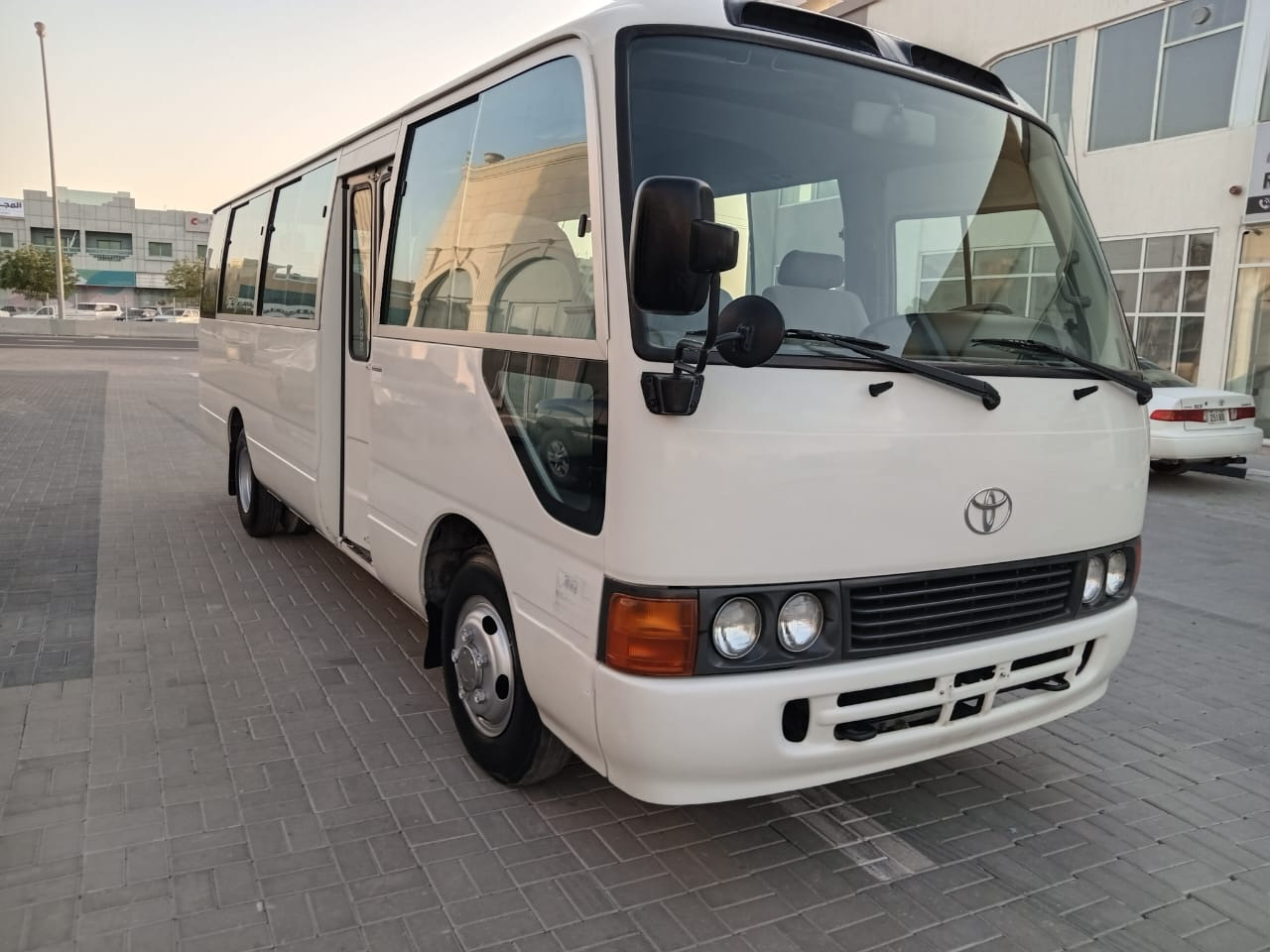TOYOTA Coaster ... 30 places - diesel - climatisé ... BELGIQUE.. - Bus mini, Van penumpang: gambar 2 TOYOTA Coaster ... 30 places - diesel - climatisé ... BELGIQUE.. - Bus mini, Van penumpang: gambar 2