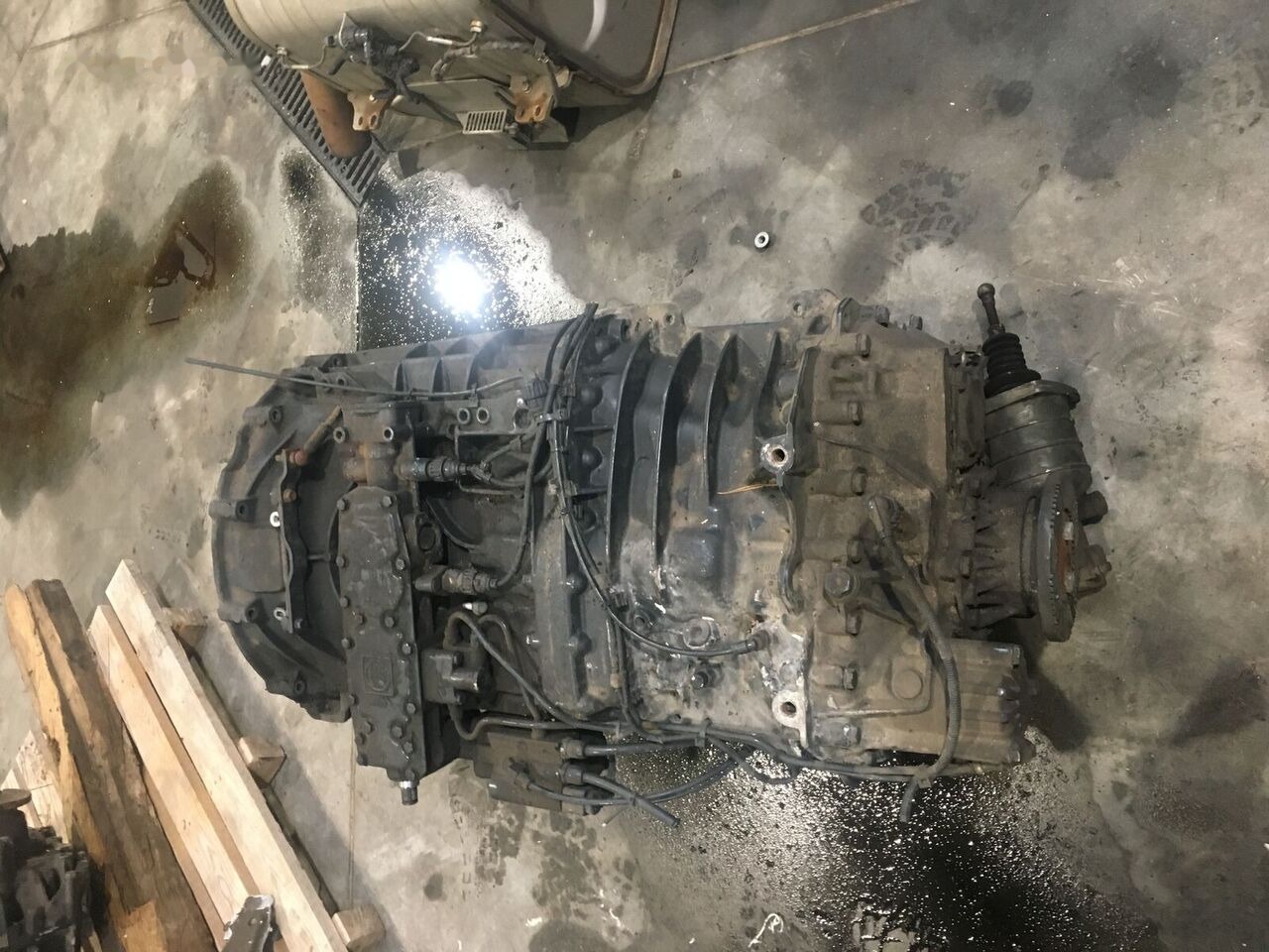 ZF Ecosplit 4 16S2220 TD 1356001031 - Gearbox untuk Truk: gambar 5 ZF Ecosplit 4 16S2220 TD 1356001031 - Gearbox untuk Truk: gambar 5