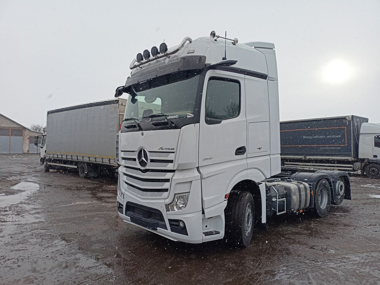 Mercedes-Benz Actros 2551 - Tractor head: gambar 1 Mercedes-Benz Actros 2551 - Tractor head: gambar 1