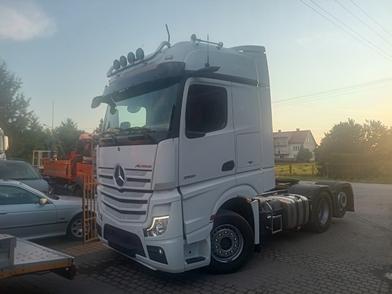 Mercedes-Benz Actros 2551 - Tractor head: gambar 1 Mercedes-Benz Actros 2551 - Tractor head: gambar 1