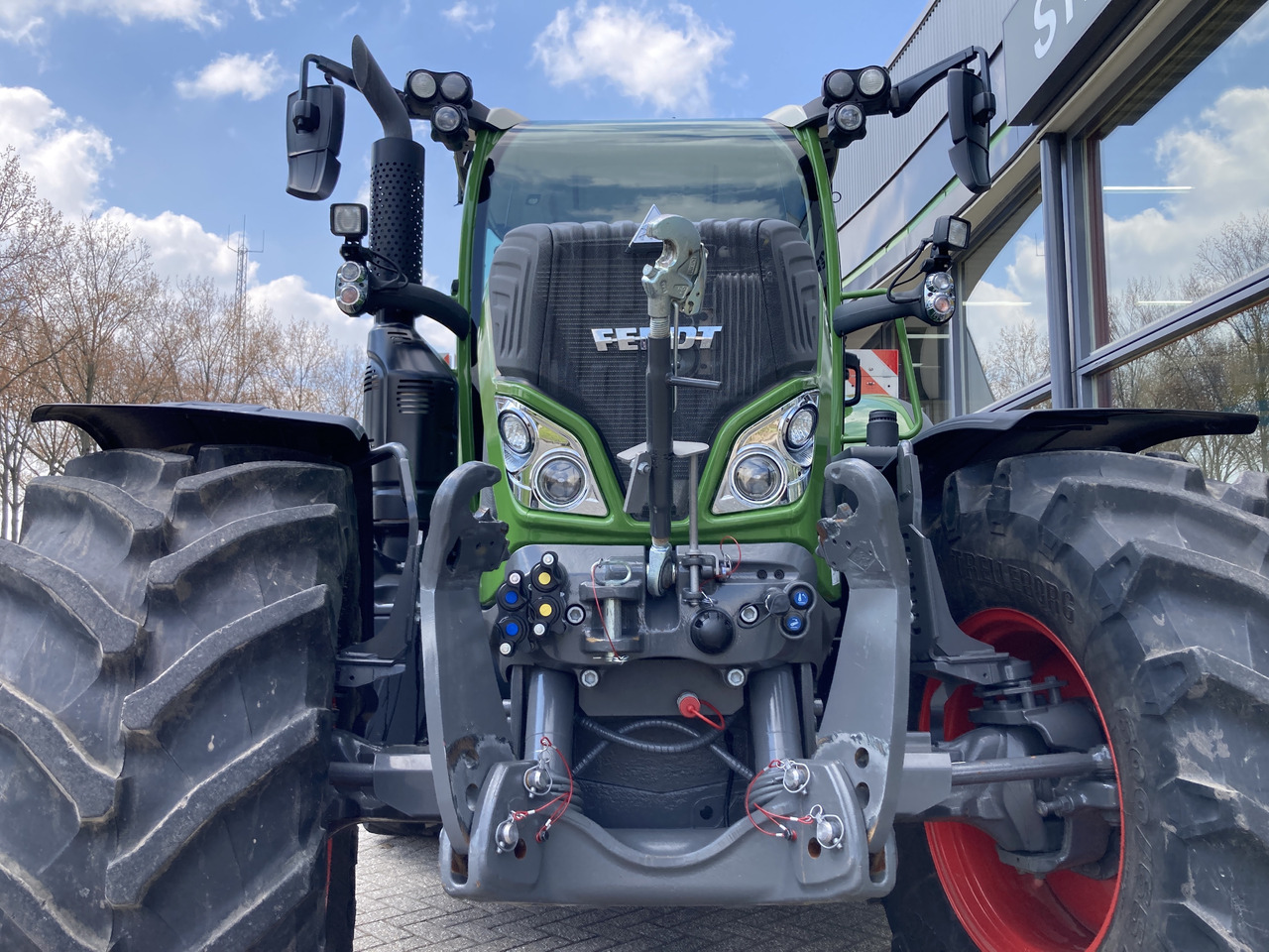 FENDT 720 Vario Gen6 PowerPlus setting 1 - Traktor: gambar 4 FENDT 720 Vario Gen6 PowerPlus setting 1 - Traktor: gambar 4