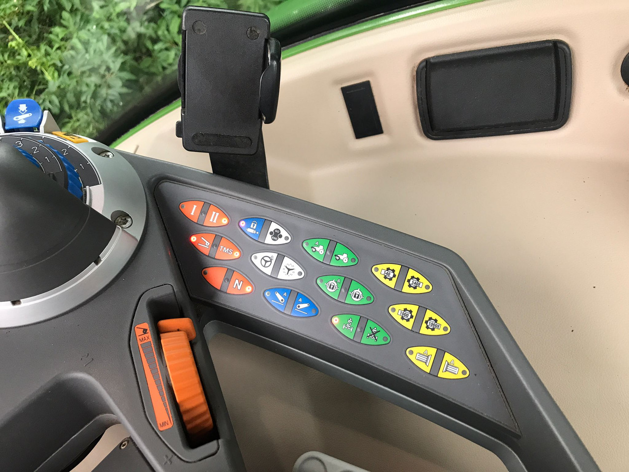 Traktor FENDT 720 Vario S4 PowerPlus: gambar 29