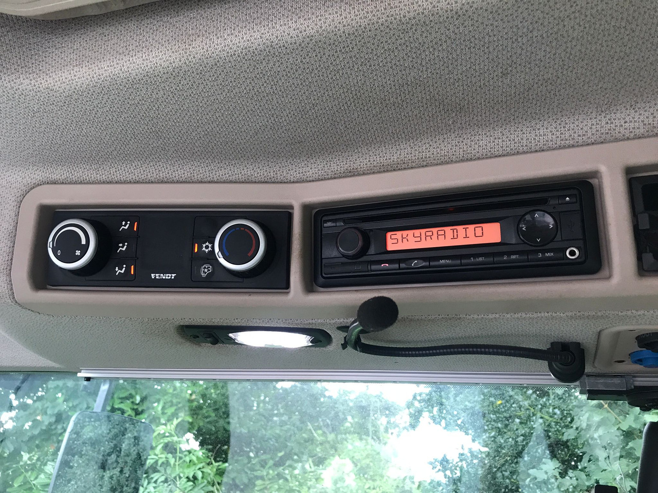 Traktor FENDT 720 Vario S4 PowerPlus: gambar 33