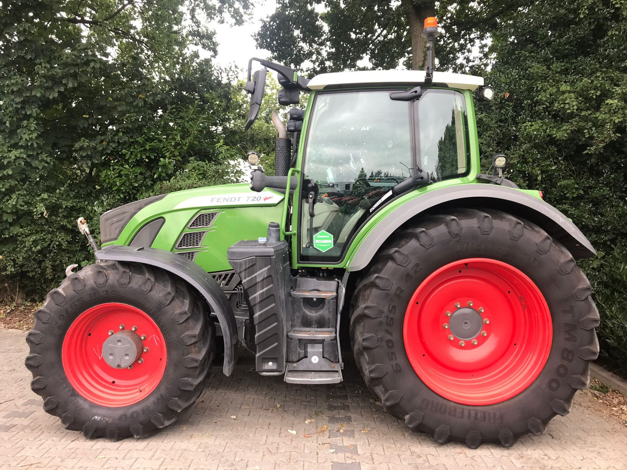 FENDT 720 Vario S4 PowerPlus - Traktor: gambar 2 FENDT 720 Vario S4 PowerPlus - Traktor: gambar 2