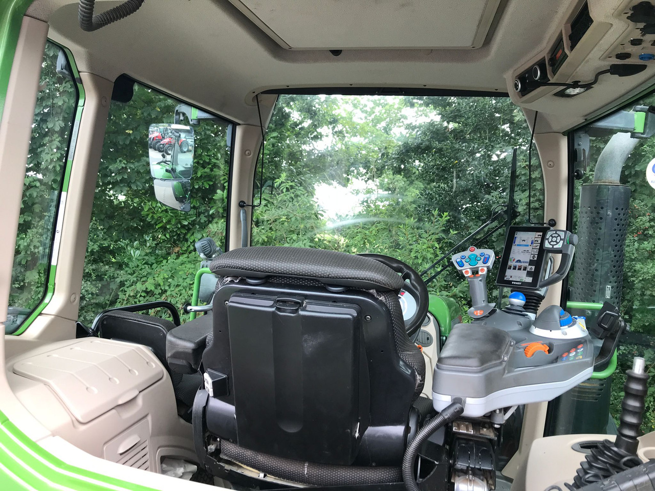 Traktor FENDT 720 Vario S4 PowerPlus: gambar 22