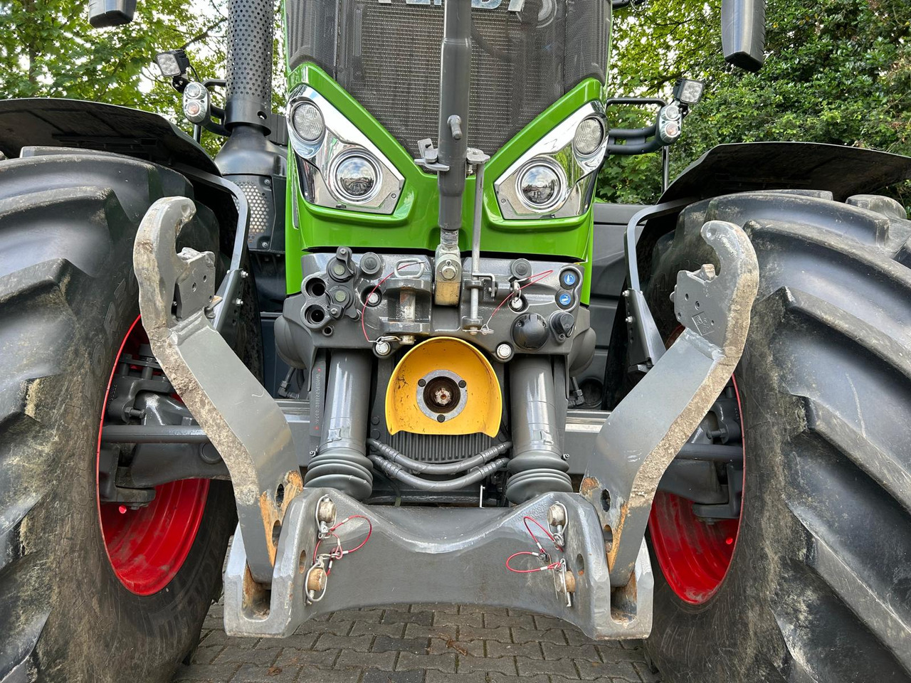FENDT 828 Vario S4 ProfiPlus - Traktor: gambar 4 FENDT 828 Vario S4 ProfiPlus - Traktor: gambar 4
