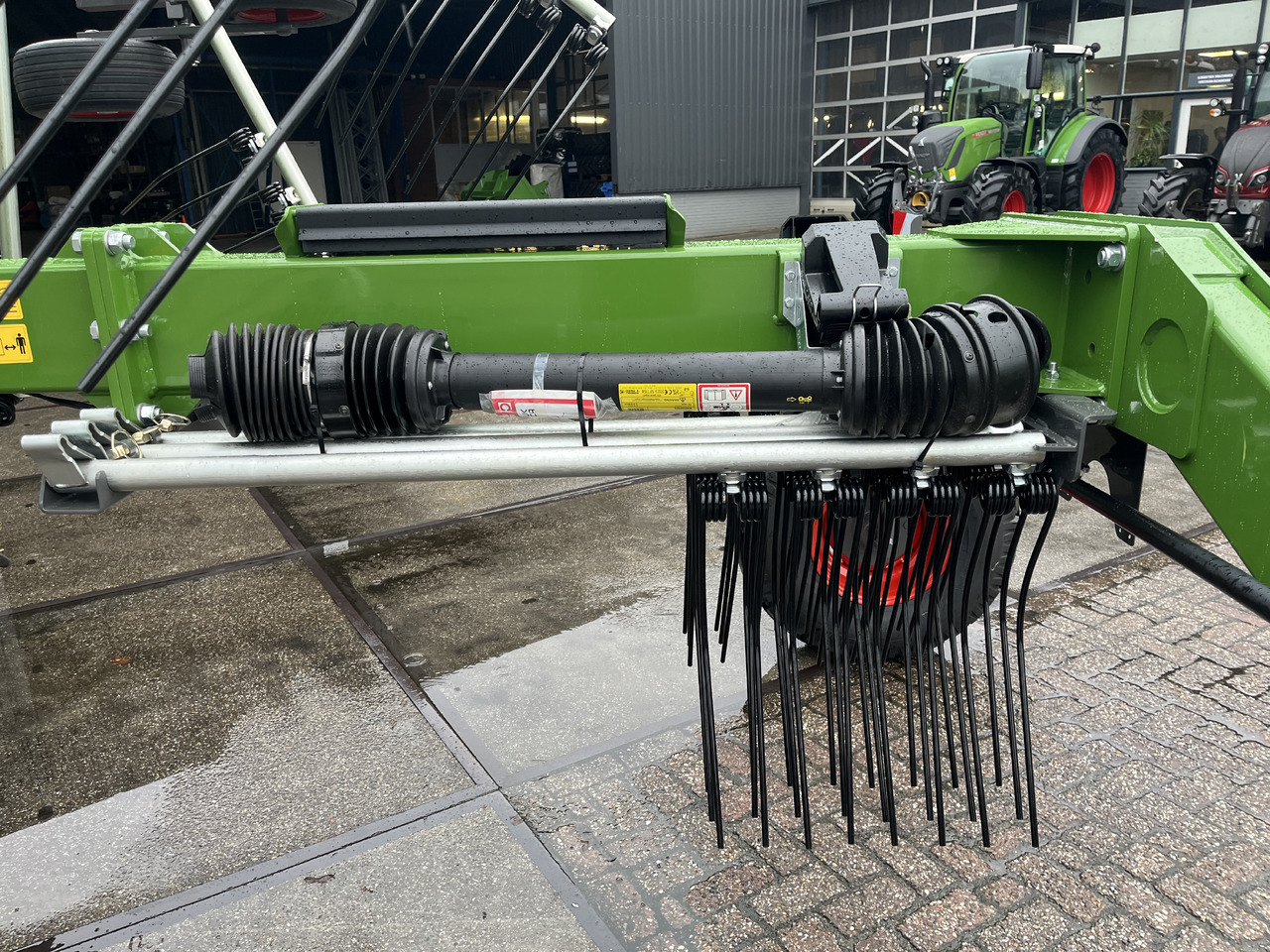 FENDT Former 880 - Garu: gambar 4 FENDT Former 880 - Garu: gambar 4