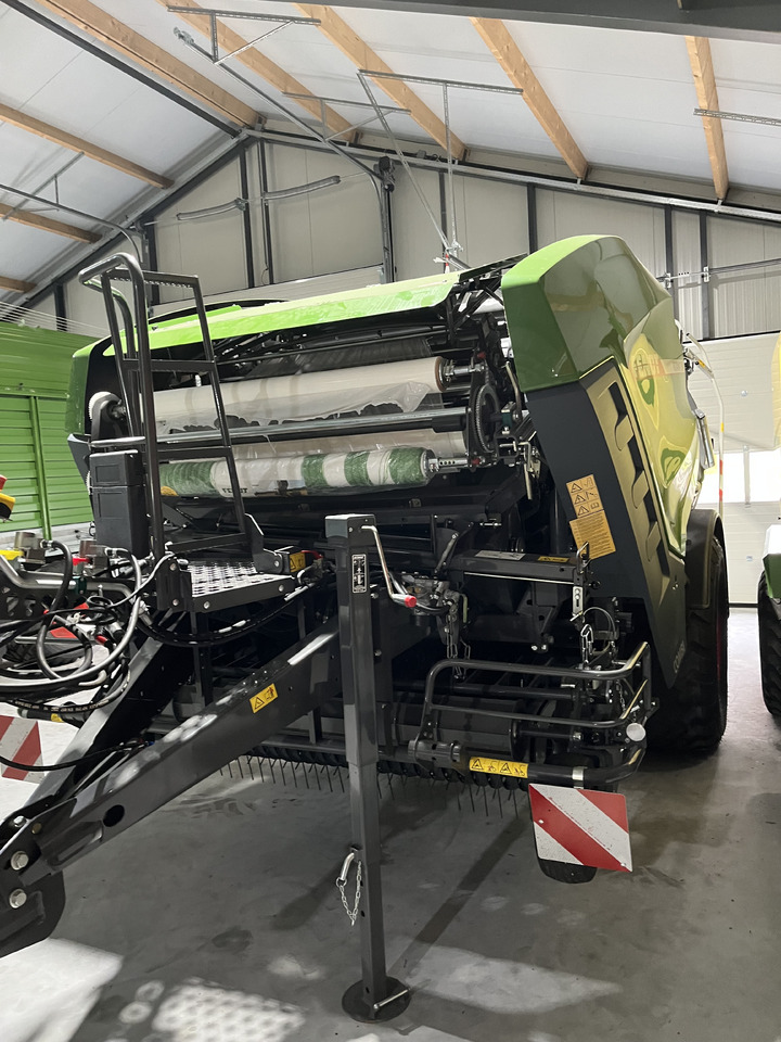 FENDT Rotana 130F Combi MY24 - Pembungkus bale: gambar 4 FENDT Rotana 130F Combi MY24 - Pembungkus bale: gambar 4